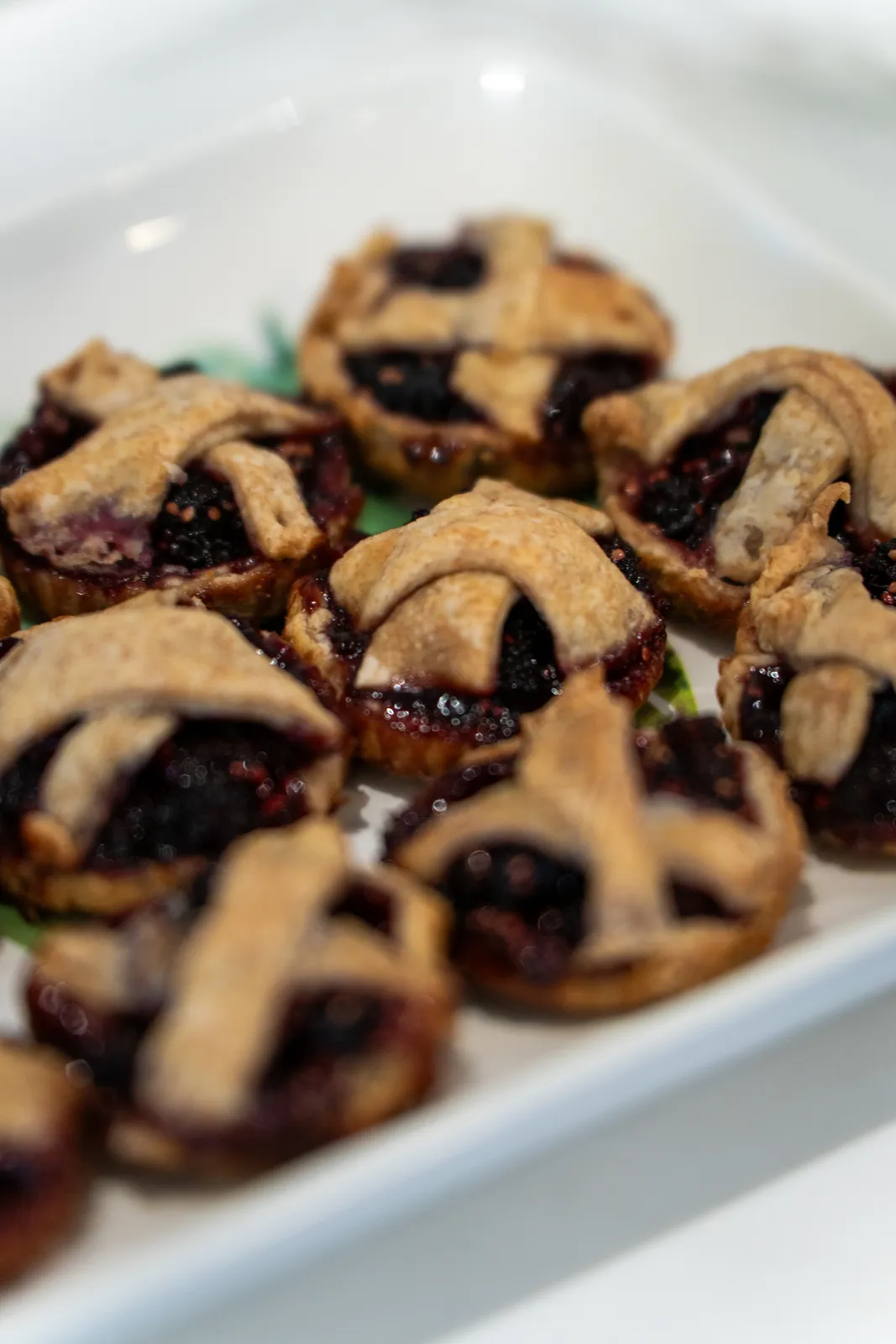 Berry hand pies